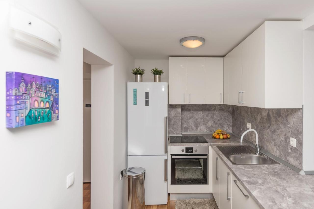 Apartmani Silvija 마카르스카 외부 사진